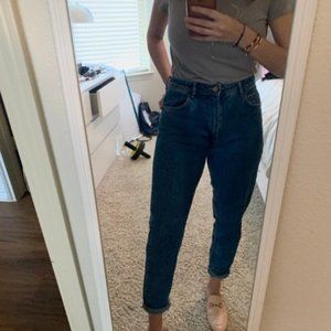 High-waisted Zara Mom Jeans